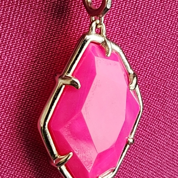 Kendra Scott Necklace - Picture 12 of 14